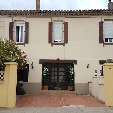 De 2 Au 1er Etage Apartment Carcassonne