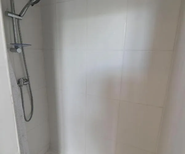 Апартаменты De 2 Au 1er Etage Каркассон